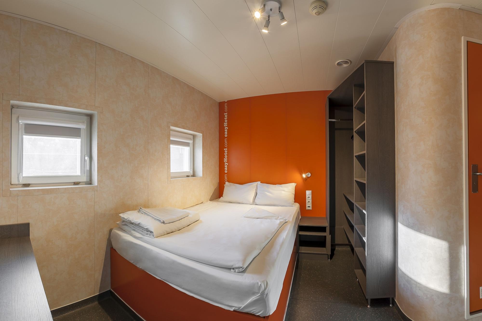 easyHotel Budapest Oktogon Exterior foto